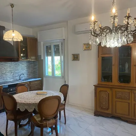 Mariangela Apartment Desenzano del Garda